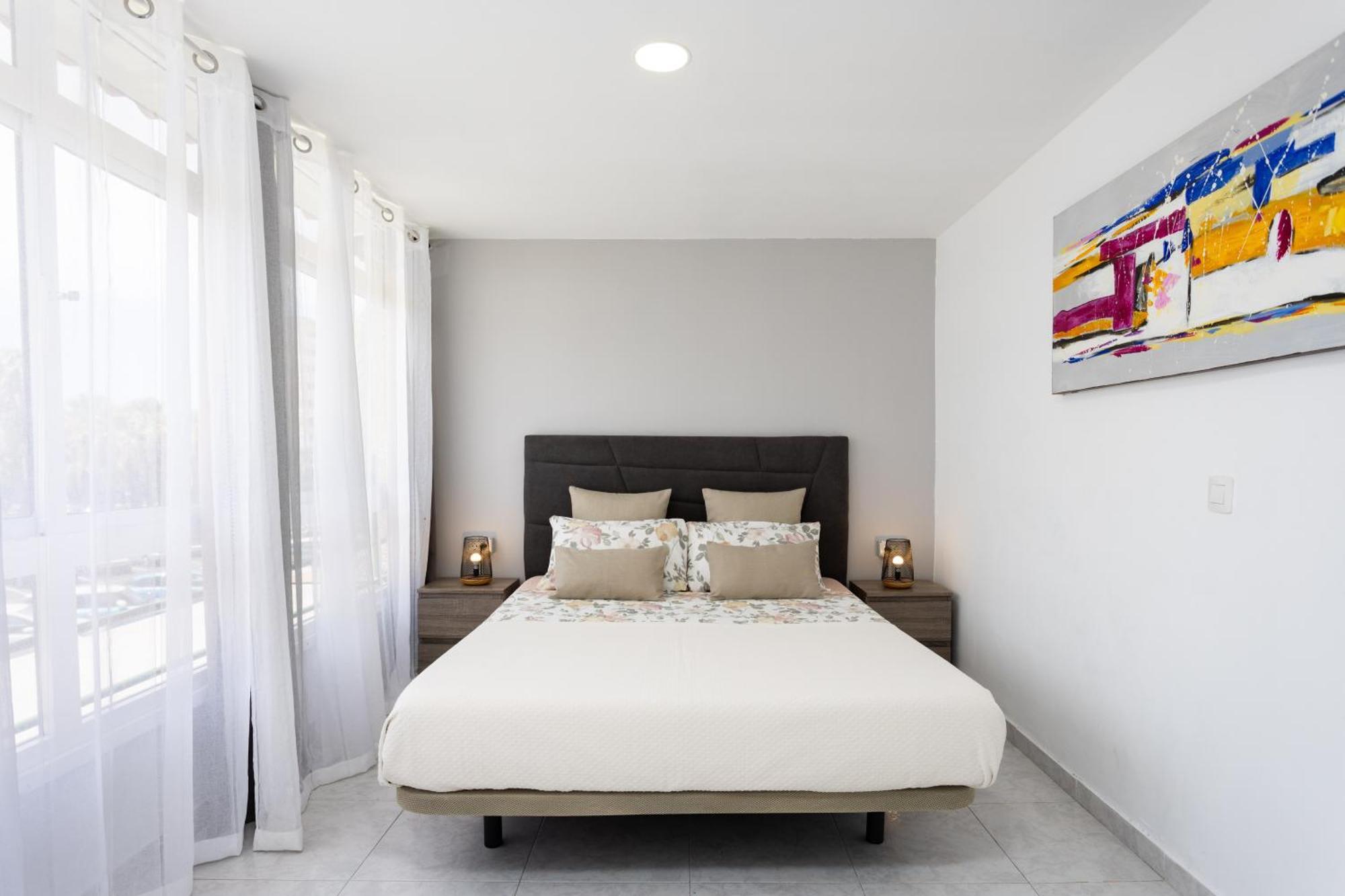 ארונה Classbnb - Three Spacious Apartments 150M From The Las Americas Promenade מראה חיצוני תמונה